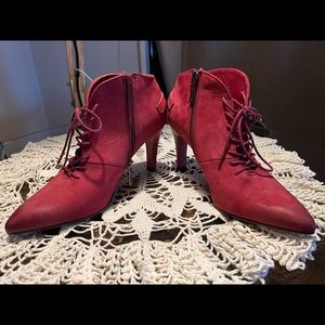 High heels booties